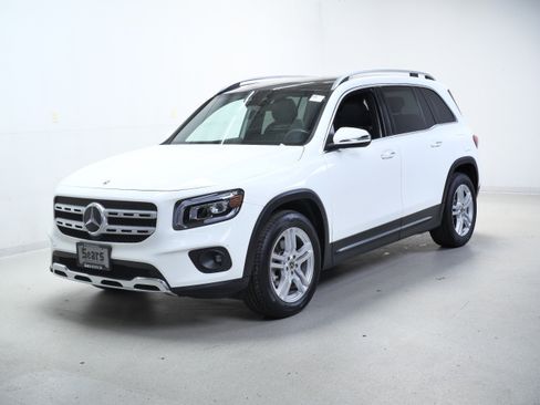 Certified 2021 Mercedes-Benz GLB 250 4MATIC image 9