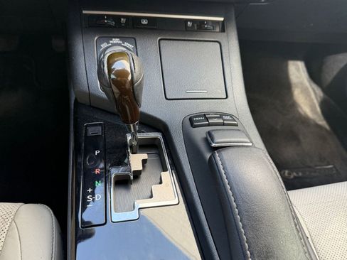 Used 2013 Lexus ES 350 w/ Luxury Pkg image 18