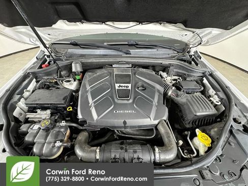 Used 2018 Jeep Grand Cherokee Limited image 31