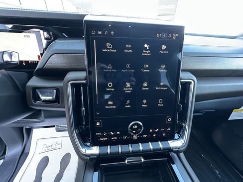 New 2026 GMC Yukon XL Denali Ultimate w/ LPO, Floor Liner Package image 20