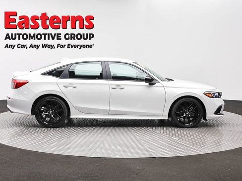 Used 2024 Honda Civic Sport image 4