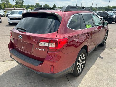 Used 2015 Subaru Outback 2.5i Limited AWD/4WD image 5
