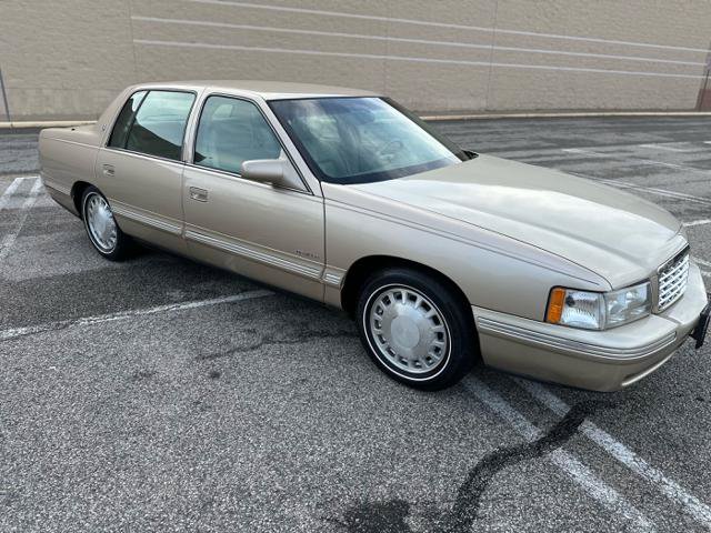 Used 1998 Cadillac De Ville FWD image 30