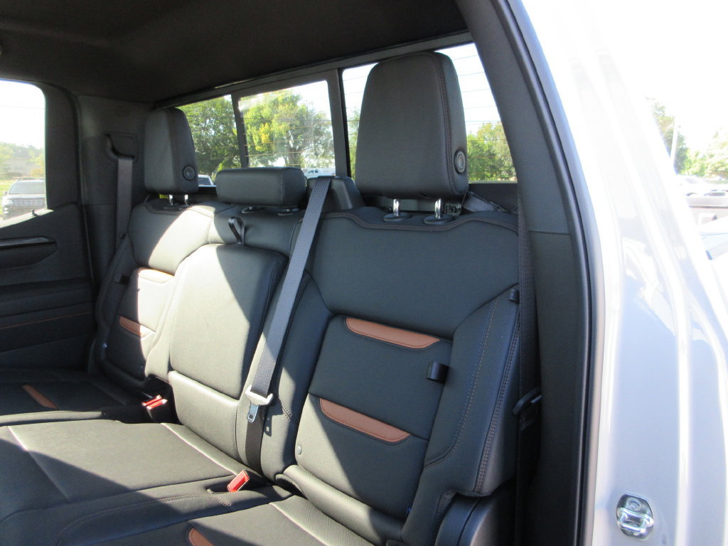 New 2026 GMC Sierra 1500 AT4 w/ AT4 Premium Package AWD/4WD image 13