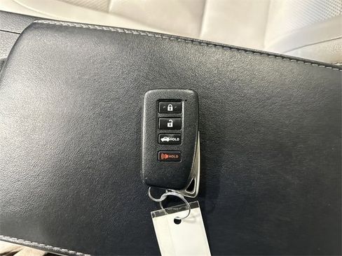 Used 2015 Lexus ES 350 w/ Luxury Package image 33