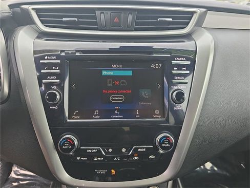 Used 2022 Nissan Murano SV image 17