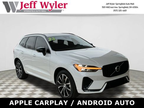 Used 2023 Volvo XC60 B5 Plus image 1