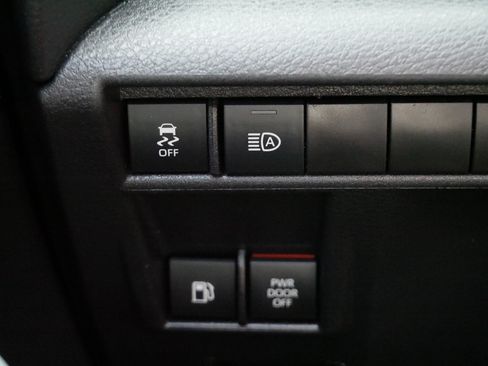 Certified 2026 Toyota Sienna XSE FWD image 28