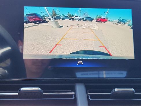 Used 2024 Chevrolet Trax LT FWD image 14