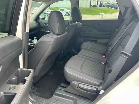 Used 2024 Nissan Pathfinder SV AWD/4WD image 12