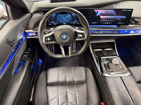 Certified 2024 BMW i7 xDrive60 w/ Executive Package AWD/4WD image 29