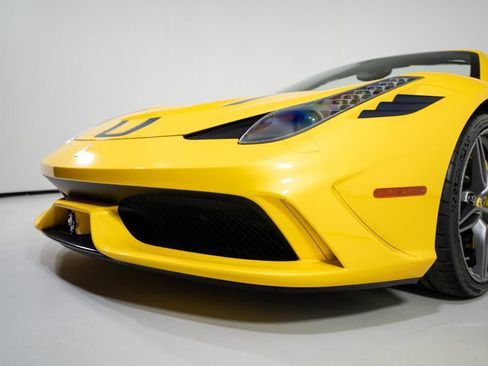 Used 2015 Ferrari 458 Speciale A image 7