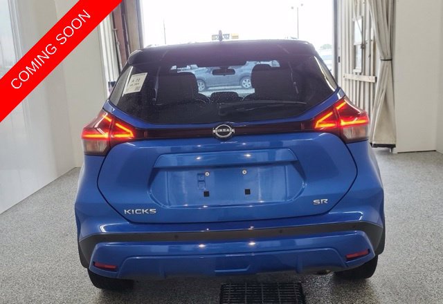 Used 2023 Nissan Kicks SR w/ SR Premium Package FWD image 4