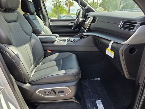 New 2026 Jeep Grand Wagoneer 2WD image 13