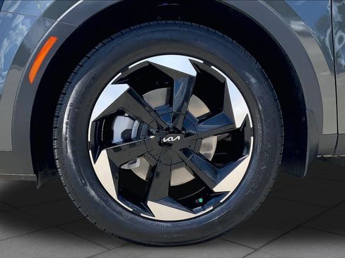 Used 2026 Kia Sorento EX w/ EX Premium Package FWD image 11