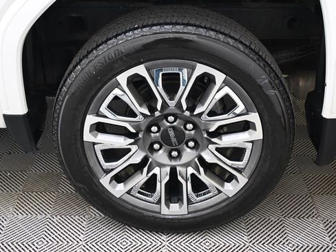 Used 2023 GMC Sierra 1500 Denali Ultimate AWD/4WD image 20