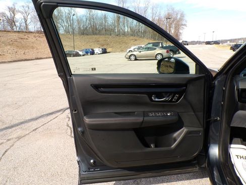 Used 2025 Honda CR-V Sport Touring image 12