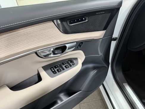 New 2026 Volvo XC90 B6 Ultra AWD/4WD image 11