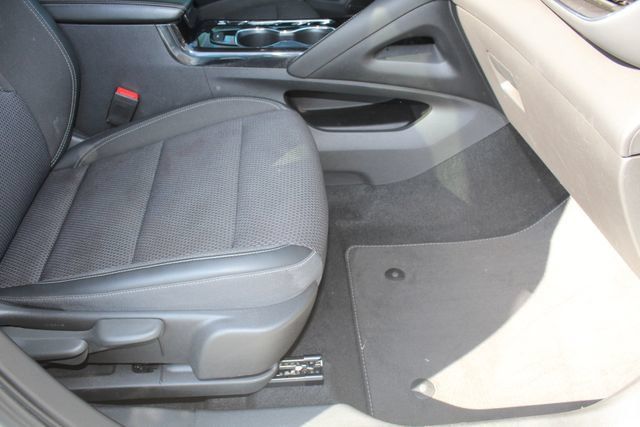 Certified 2022 Buick Envision Preferred FWD image 15