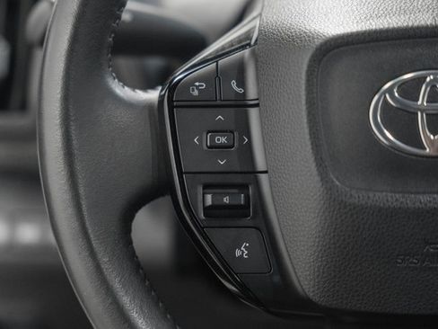 Used 2024 Toyota bZ4X XLE image 27