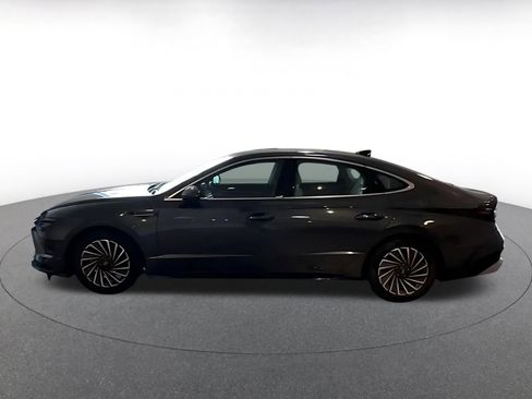 Used 2025 Hyundai Sonata SEL FWD image 9