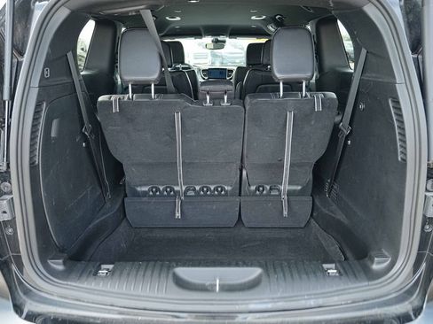 Used 2026 Chrysler Pacifica Select FWD image 15