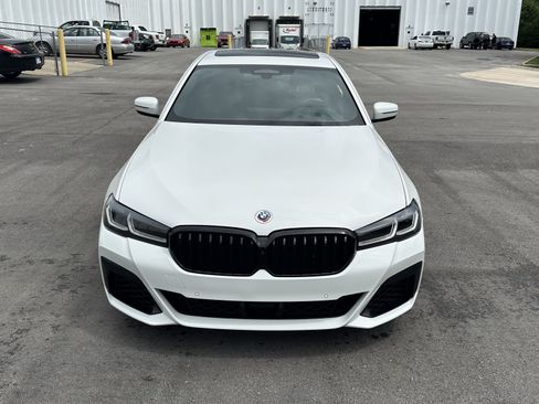 Used 2023 BMW M550i xDrive w/ Executive Package AWD/4WD image 3