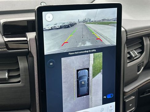 Certified 2023 Ford Expedition Platinum image 21