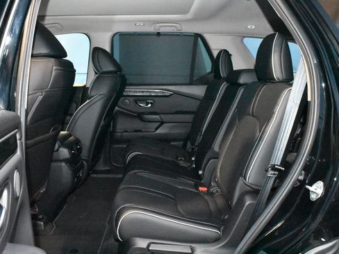 Used 2025 Honda Pilot Elite image 23