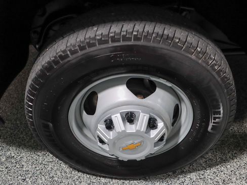 Used 2025 Chevrolet Silverado 3500 W/T w/ WT Convenience Package AWD/4WD image 11