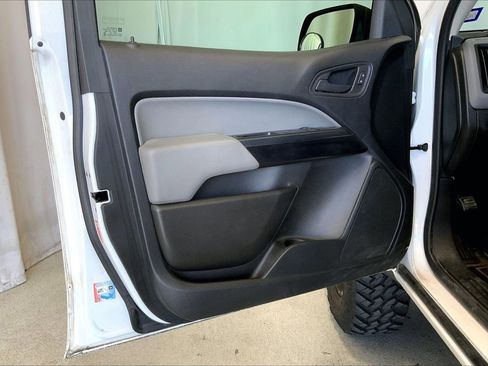 Used 2020 Chevrolet Colorado W/T w/ WT Convenience Package image 21