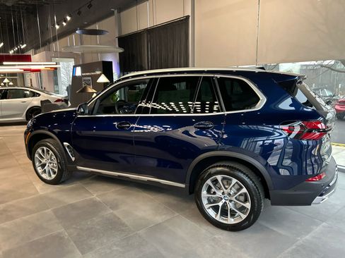 New 2026 BMW X5 xDrive40i w/ Premium Package image 4