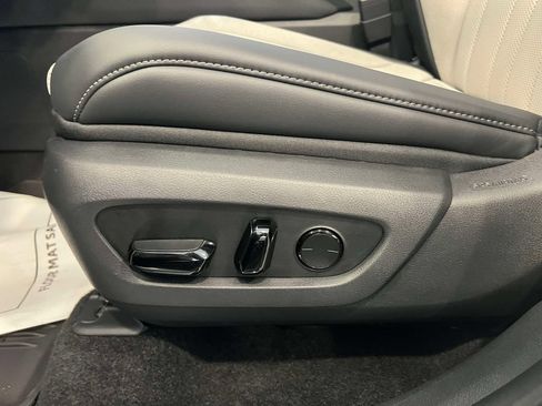 New 2026 Lexus TX 500h AWD image 20