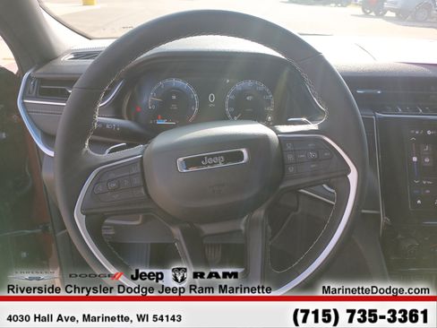 New 2025 Jeep Grand Cherokee Altitude image 21