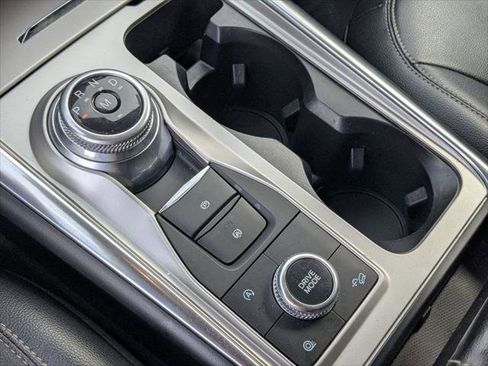 Certified 2020 Ford Explorer XLT w/ Equipment Group 202A image 20