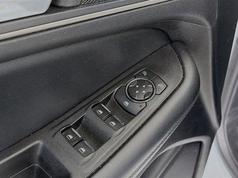 Used 2022 Ford Edge SEL AWD/4WD image 19