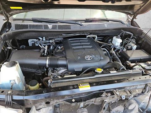 Used 2015 Toyota Sequoia Platinum image 26