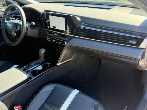 Used 2026 Toyota Camry SE image 28