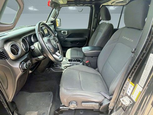 Used 2019 Jeep Wrangler Unlimited Sahara AWD/4WD image 5