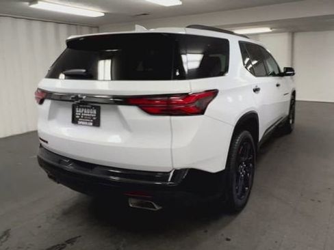 Certified 2023 Chevrolet Traverse Premier w/ Redline Edition image 8
