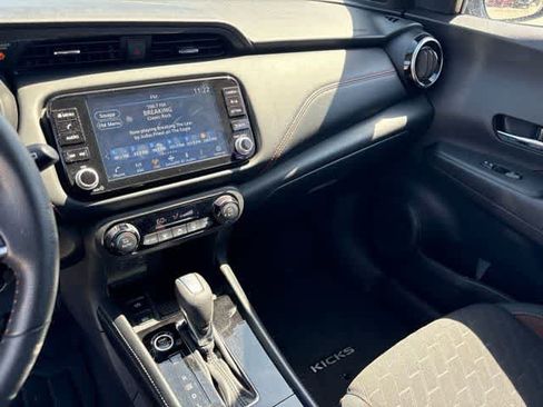Used 2024 Nissan Kicks SR FWD image 21