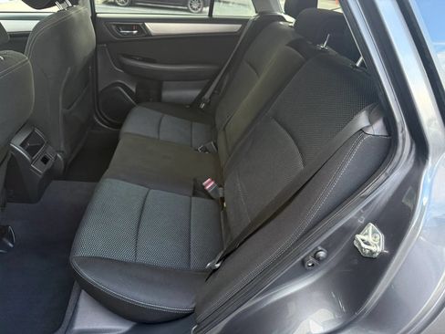 Used 2018 Subaru Outback 2.5i Premium AWD/4WD image 27