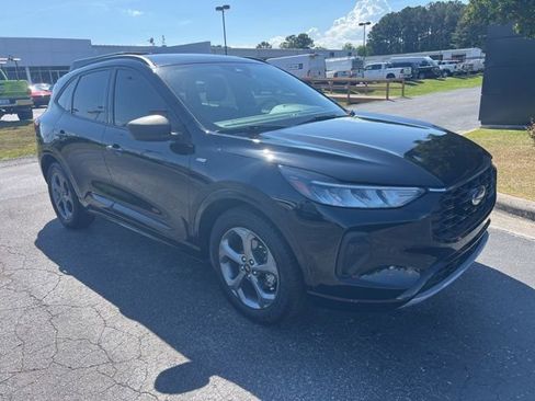 Used 2023 Ford Escape ST-Line FWD image 1
