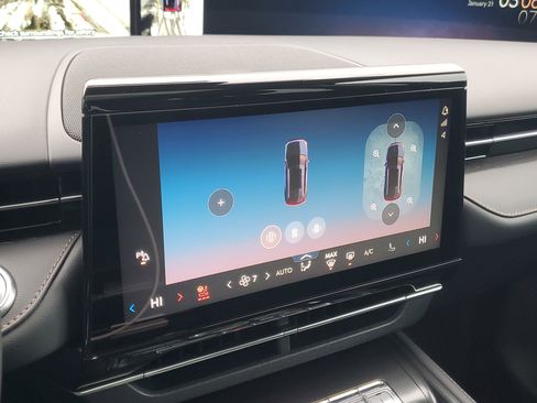 New 2026 Lincoln Nautilus Reserve w/ Jet Appearance Package image 25