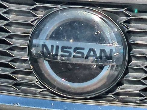 Used 2021 Nissan Versa SV FWD image 29