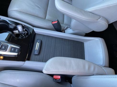 Used 2018 Honda Pilot Touring image 46