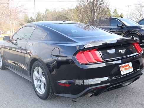 Used 2019 Ford Mustang Coupe image 8