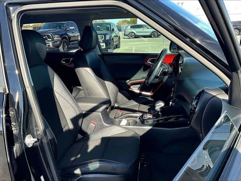 Used 2021 Kia Soul Turbo image 10