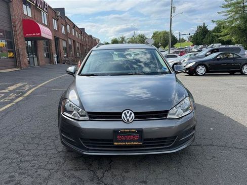Used 2016 Volkswagen Golf S FWD image 2