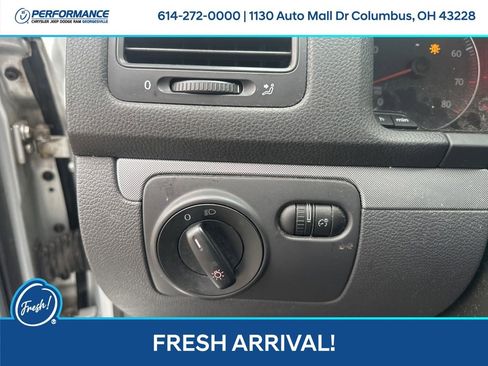 Used 2009 Volkswagen Jetta SEL image 13